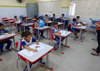 Prefeitura do Natal nomeia mais 300 professores aprovados em concurso da educação. Veja lista completa