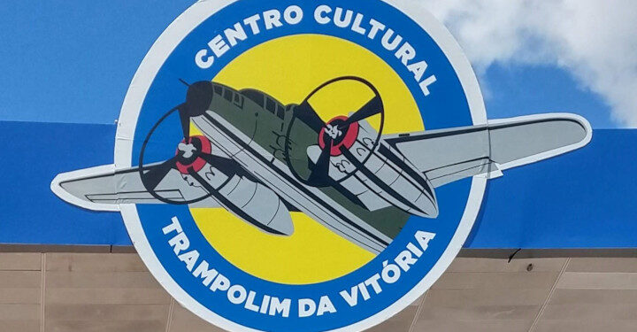 Centro Cultural Trampolim da Vitória preserva acervo sobre a Segunda Guerra Mundial