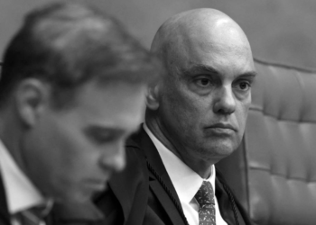 Moraes ataca Mendonça e acerta a República